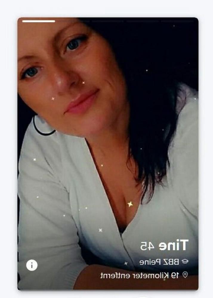 24P German Tinder Women