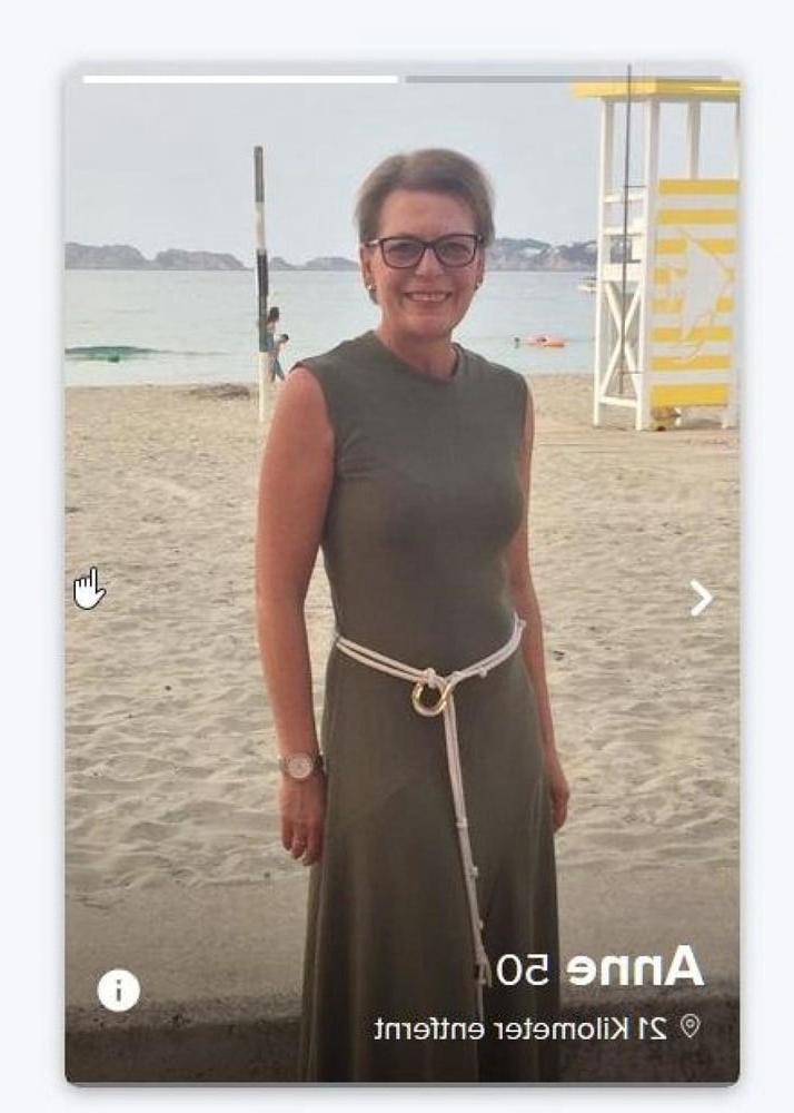 24P German Tinder Women