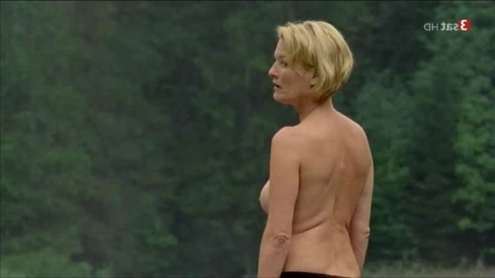 24P German Actress Suzanne von Borsody