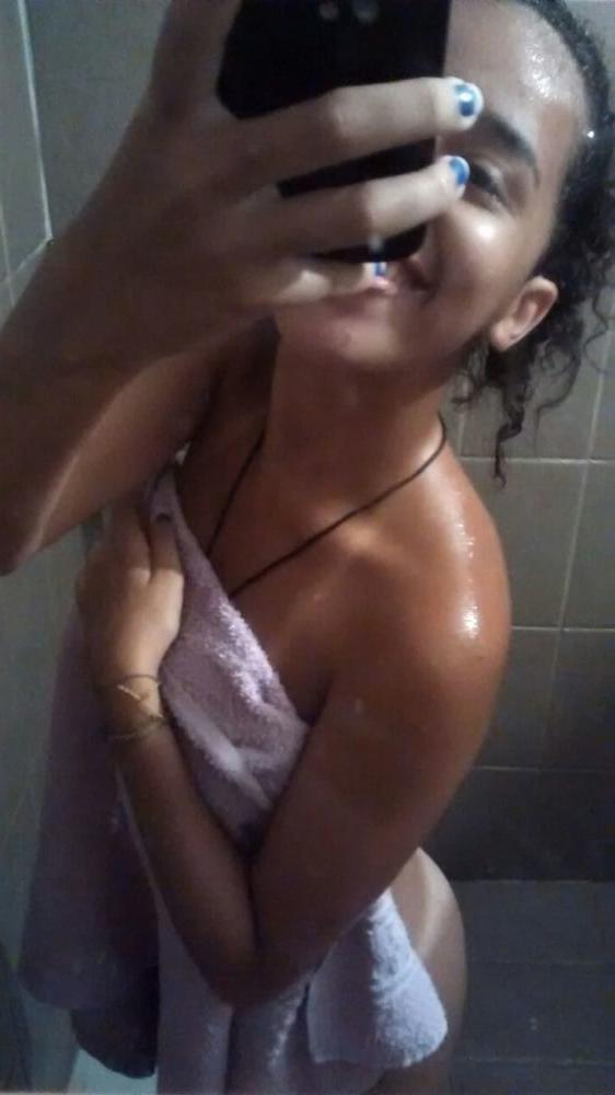 10P Bazilian girl