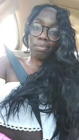 6P Skinny horny milf