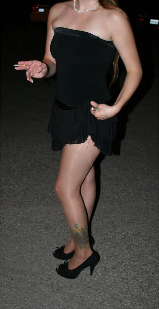 11P hot wife in pantyhose