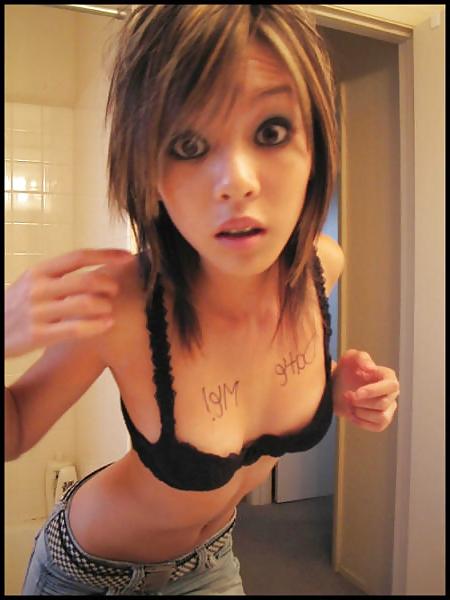 25P Jerk Off Zone - EMO TEEN Edition