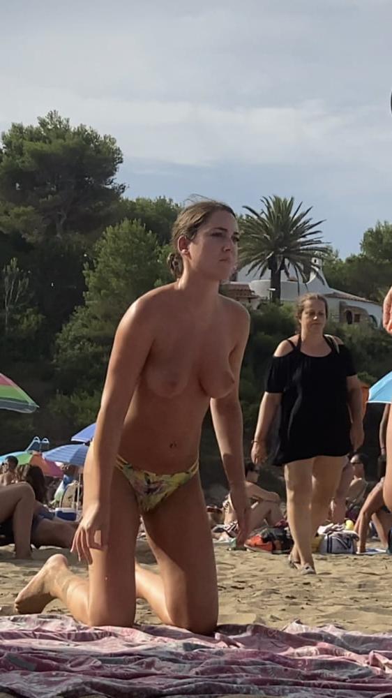 25P Topless 2020 ibiza