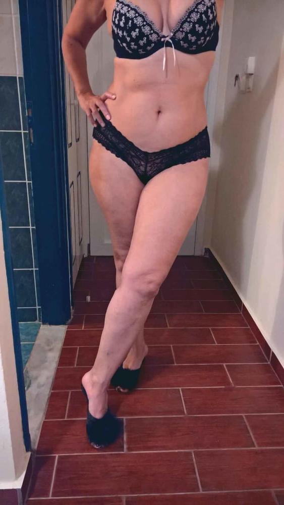 7P My Wife Your Slut