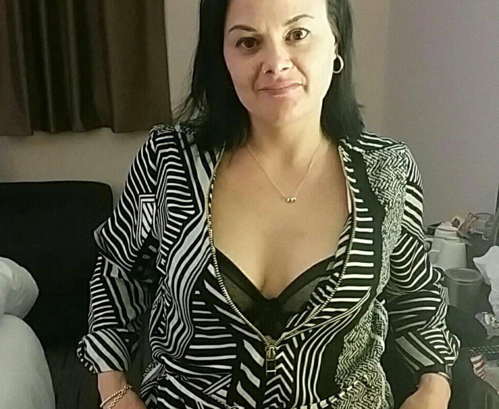 21P Nicole 46 exposed wife