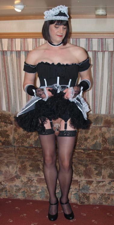 25P Maid to serve .