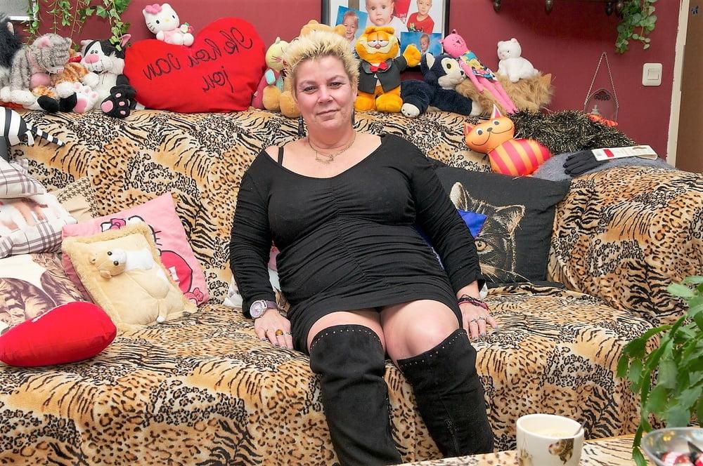 22P Mature escorts in boots I visited