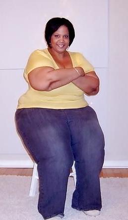 15P Super Size Lightskin Mom