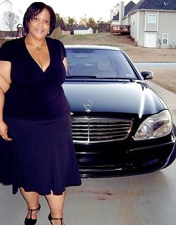 15P Super Size Lightskin Mom