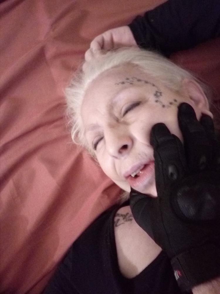 14P Tattoo Granny And Her Last Chance With Oral Casting