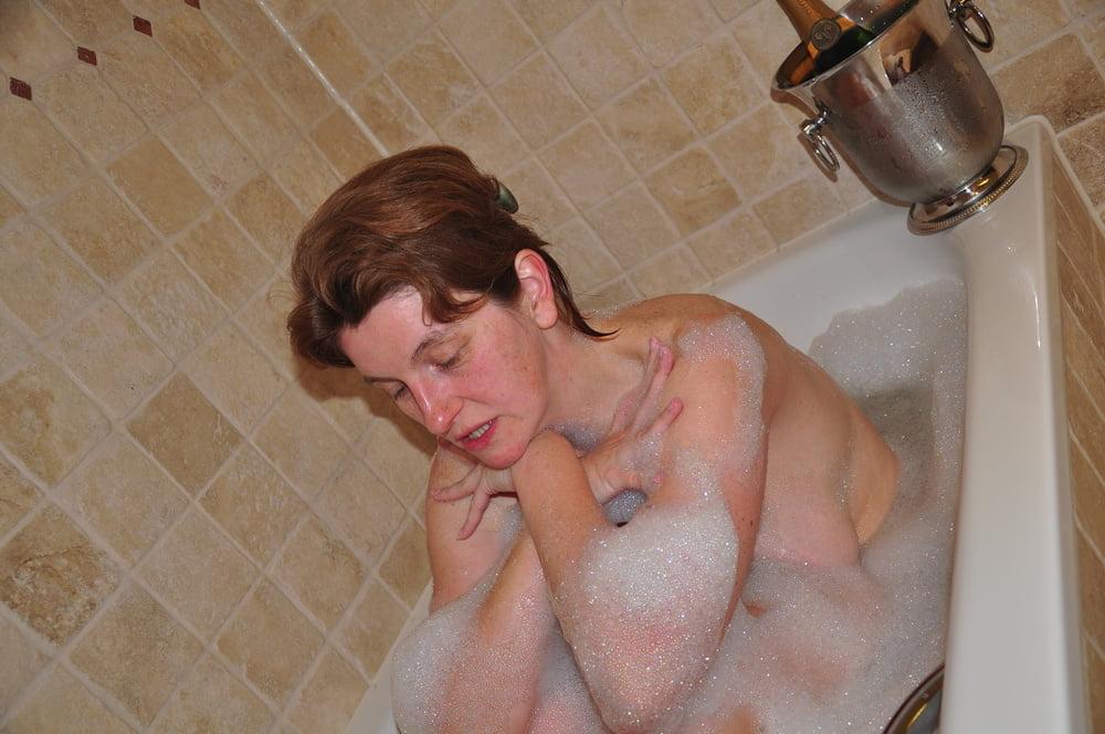 25P Wife Sabrina Bathroom
