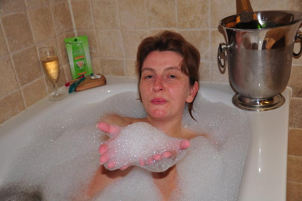 25P Wife Sabrina Bathroom