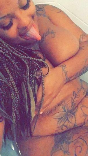25P Ebony SMUT Exposed
