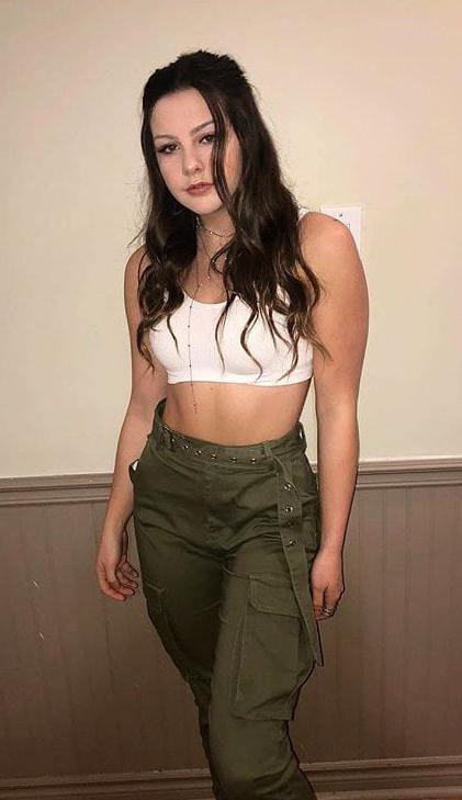25P Brianna College Looking For Sperm Donors For Kini Challenge