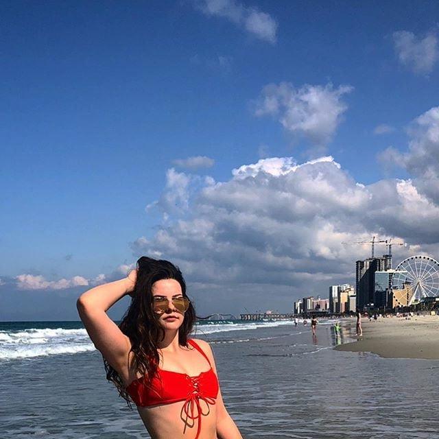 25P Brianna College Looking For Sperm Donors For Kini Challenge