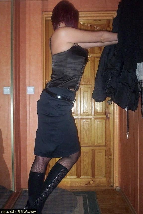 25P milf wife in sexy lingerie gets fucked at home