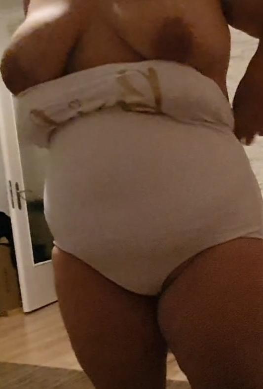 9P My curvy wife