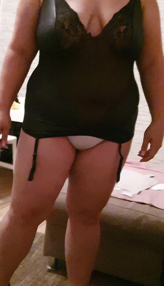 9P My curvy wife