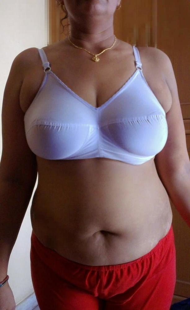 25P Big ass Bhabhi