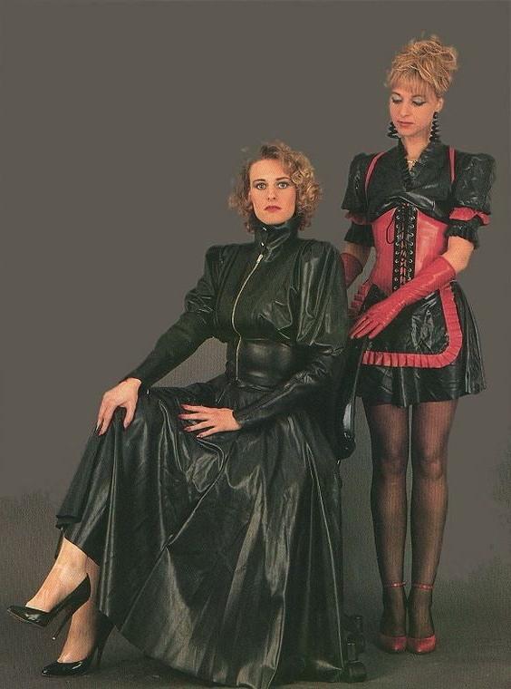 25P Pin up maid