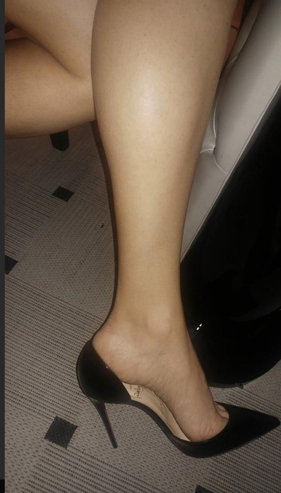 9P Wife heels and legs