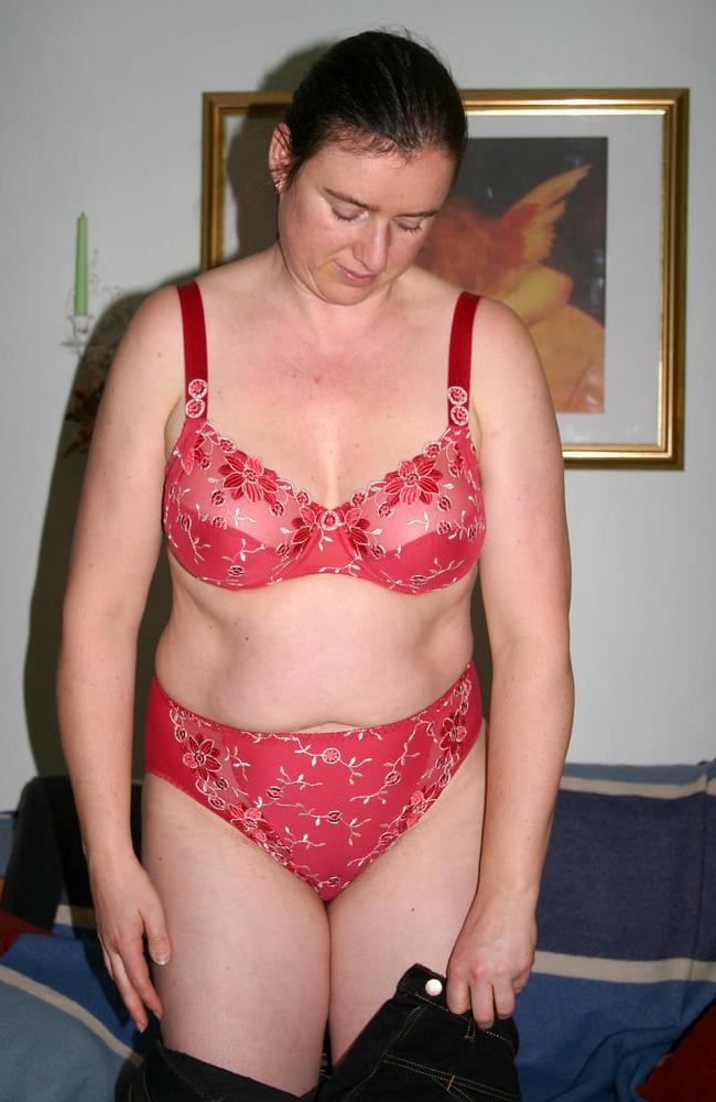 24P Gudrun - German slut