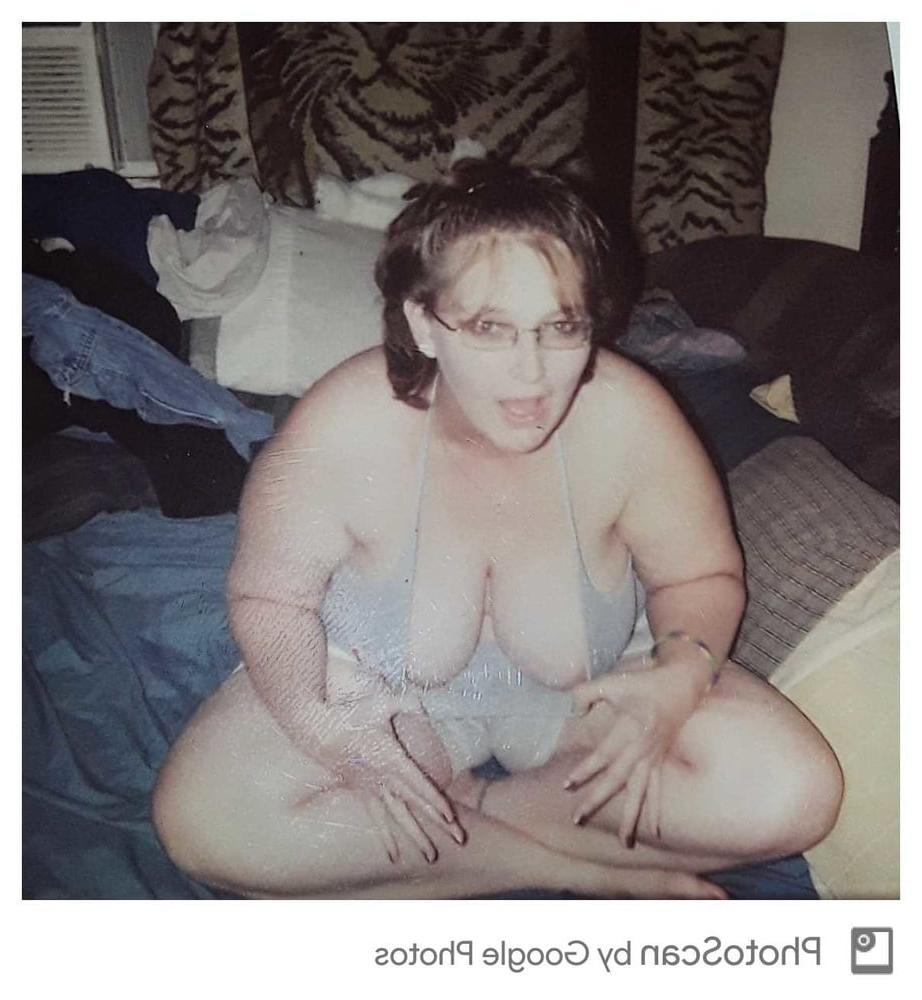 25P Hot wife