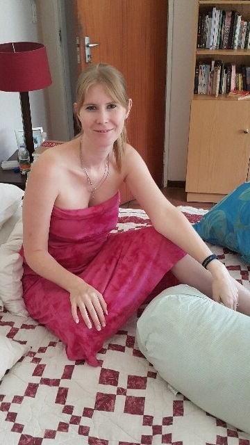 9P Friends wife