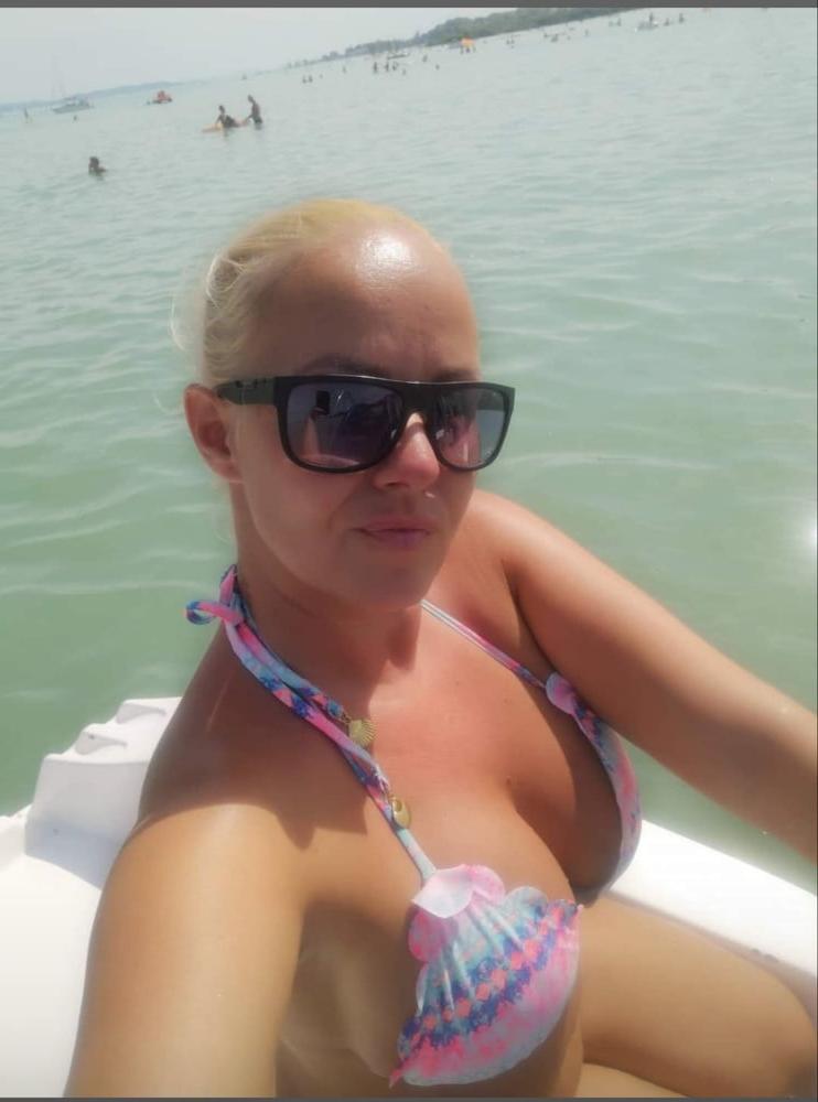 8P Who is she? (hungarian baby)