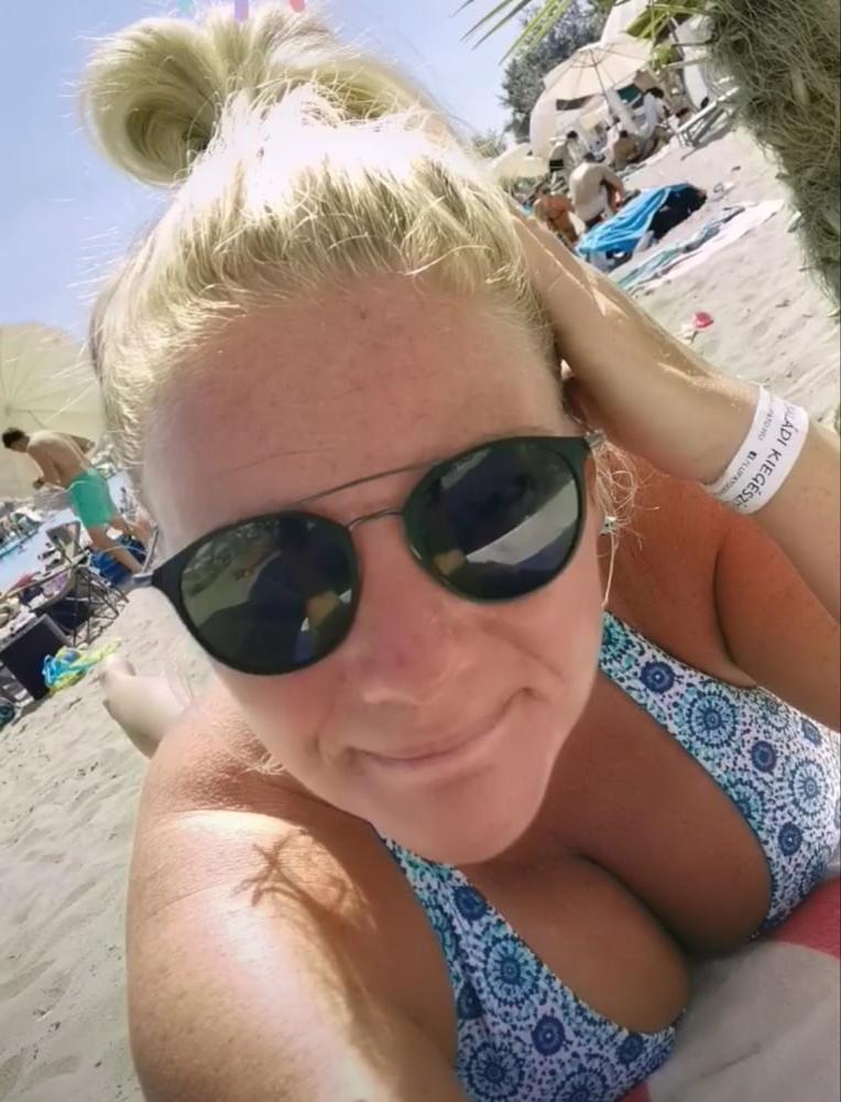 8P Who is she? (hungarian baby)