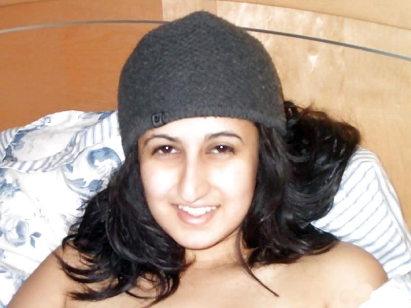 24P Indian sexy girl