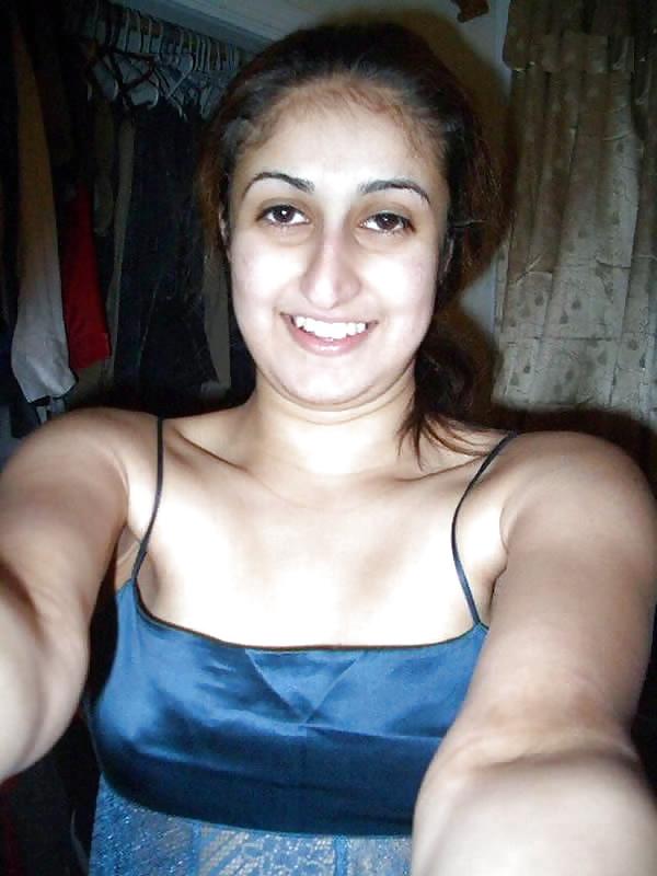 24P Indian sexy girl