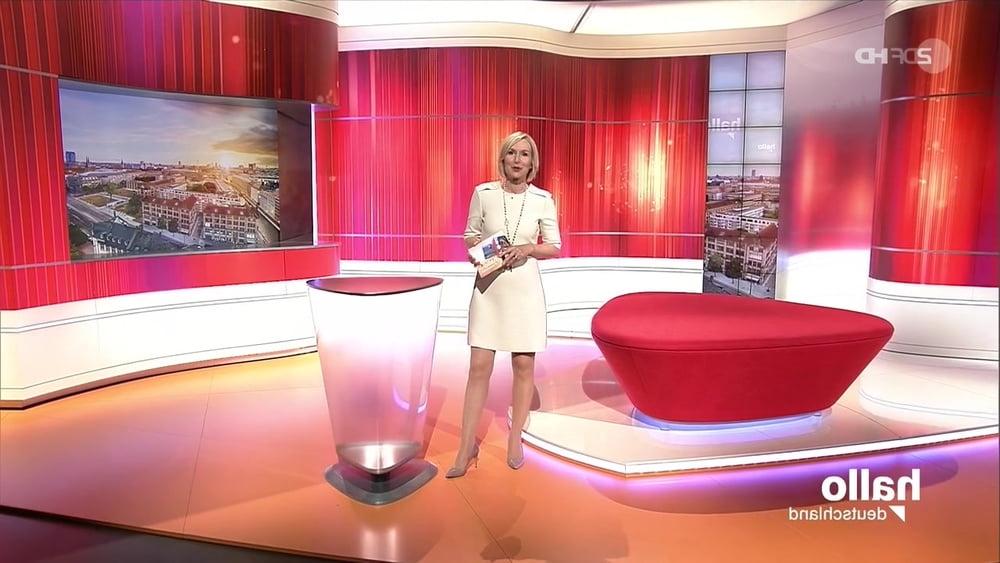 25P German TV Milf Babette von Kienlin