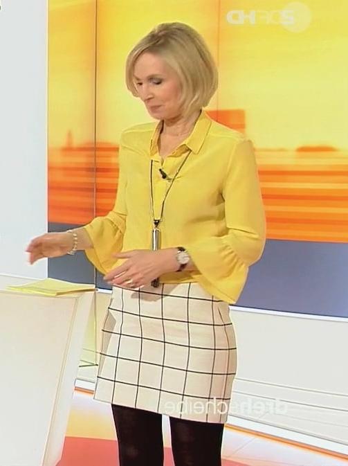 25P German TV Milf Babette von Kienlin