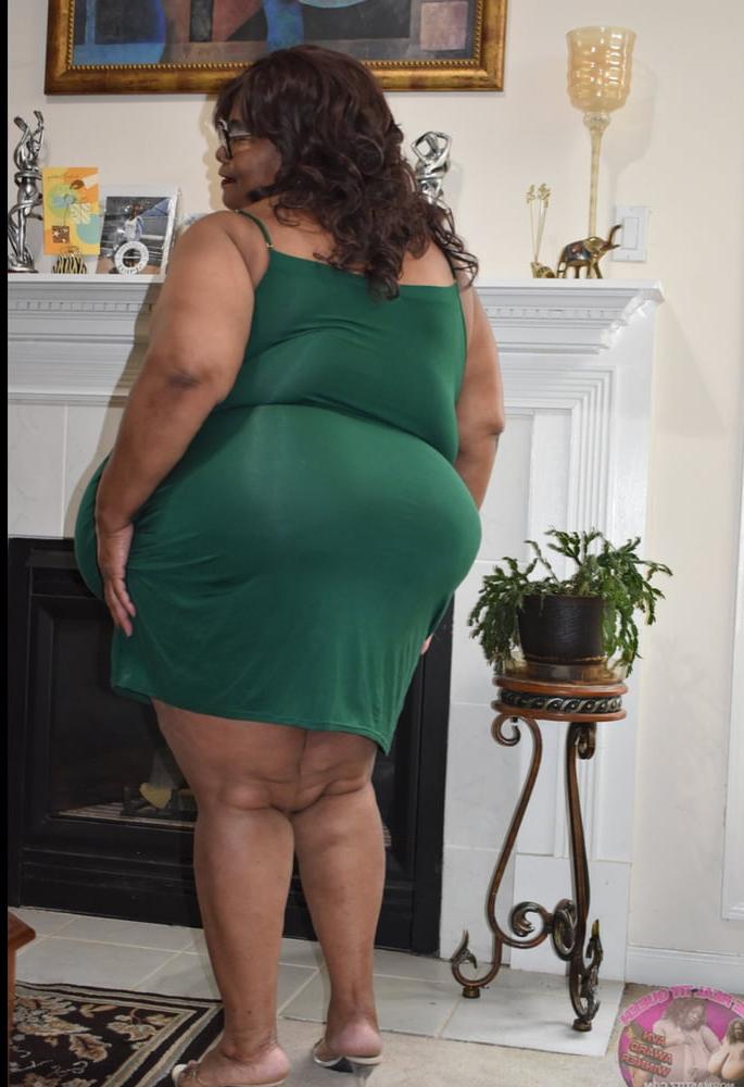 14P Black bbw 2