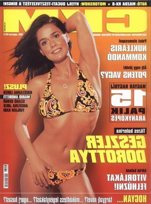 25P Dorottya Geszler (Hungarian Presenter MILF) Non-Nude