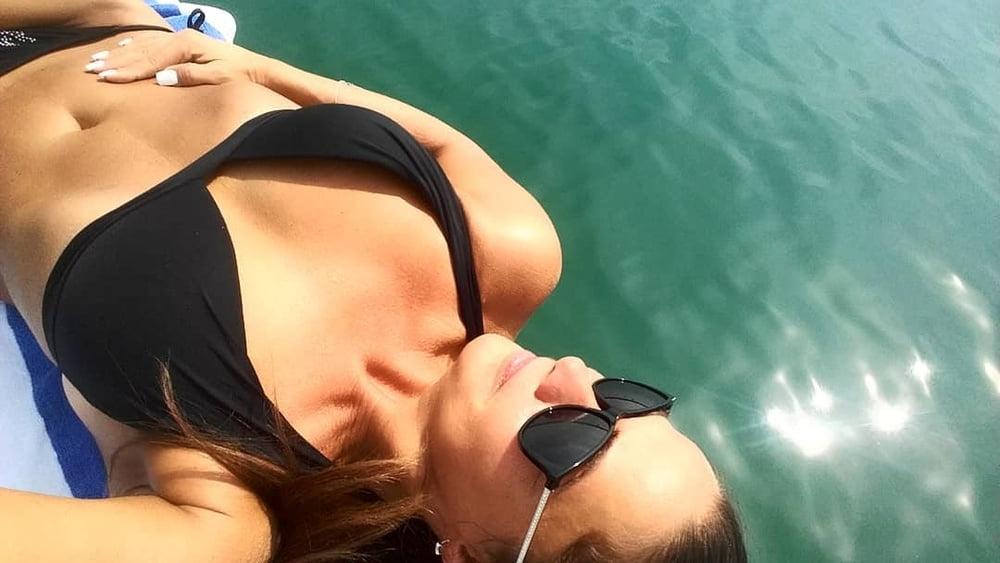 25P Dorottya Geszler (Hungarian Presenter MILF) Non-Nude