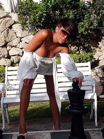 25P More Facebook Hoties and Babes from web 