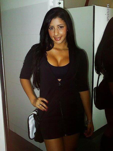 25P More Facebook Hoties and Babes from web 