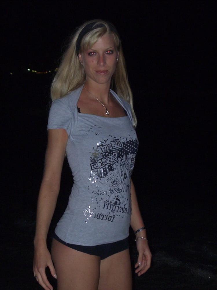 25P Sexy blonde wife exposed