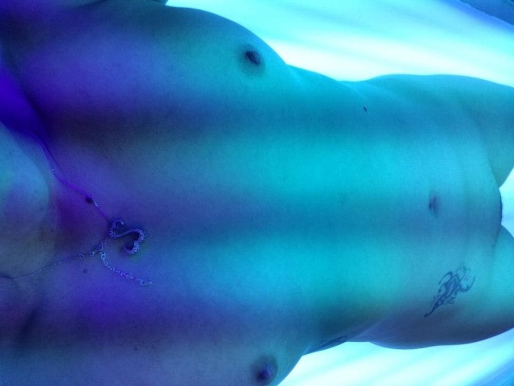 6P Tanning bed time