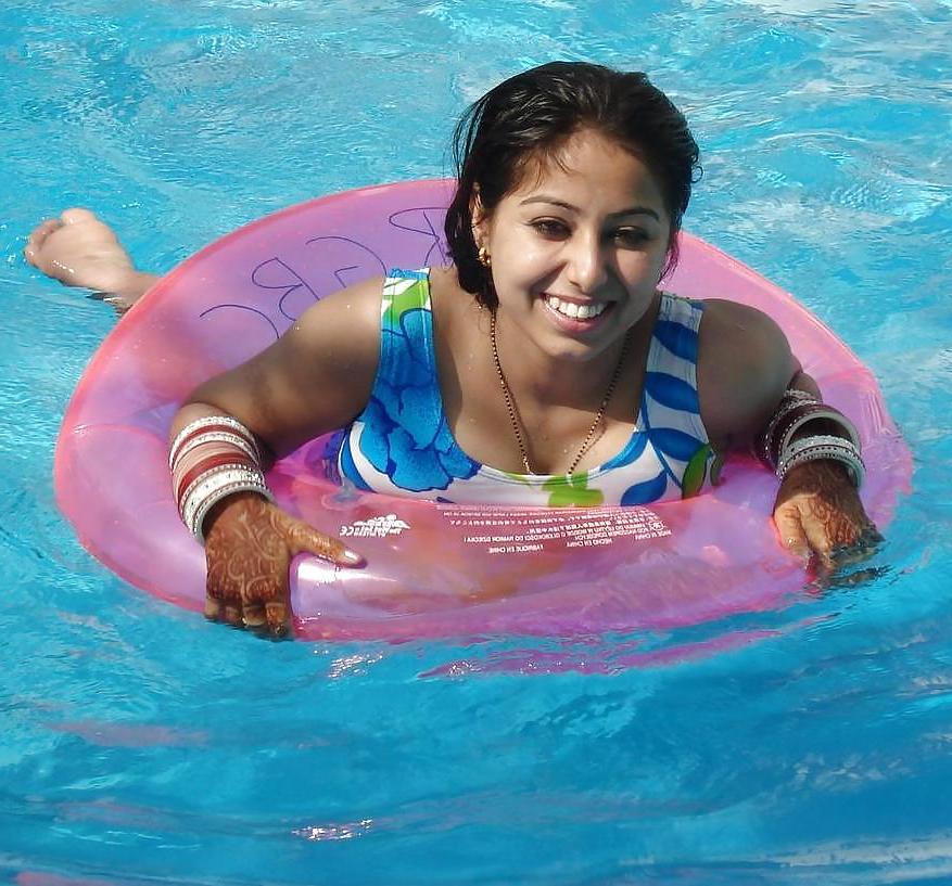 24P Hot indian girl 1