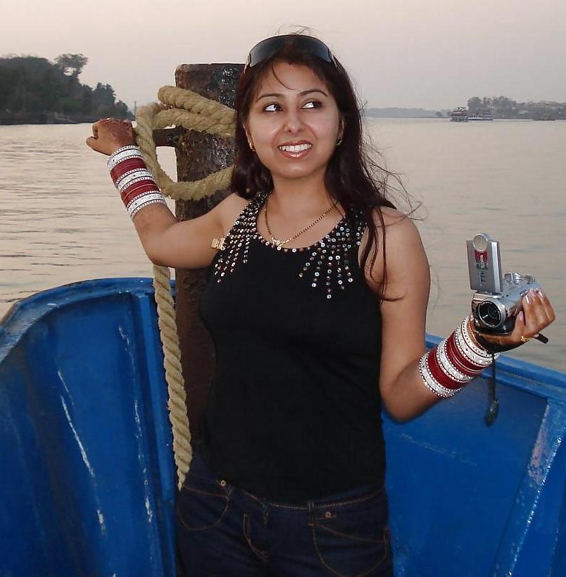 24P Hot indian girl 1