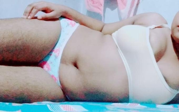 13P New Indian  pornstar piurani hot pics
