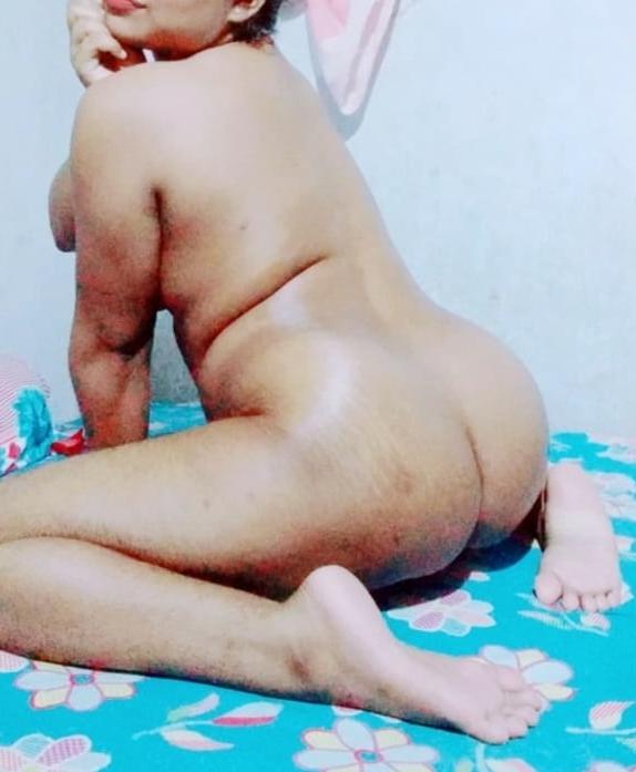 13P New Indian  pornstar piurani hot pics