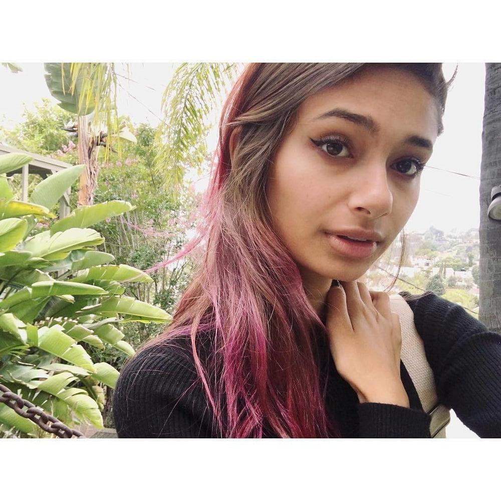 13P Skinny indian girl with nice tits