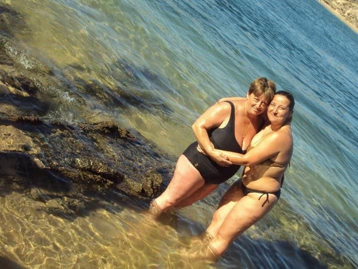 18P Slut wife Carla