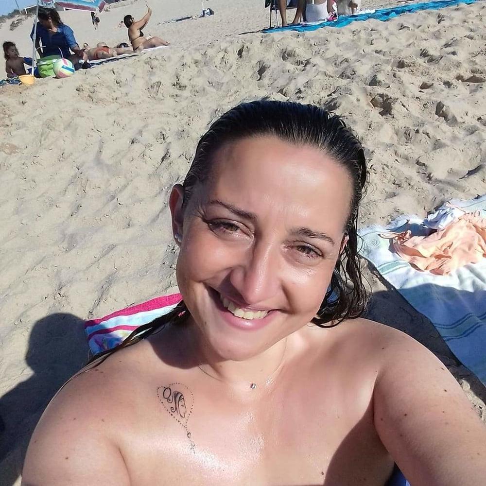 18P Slut wife Carla