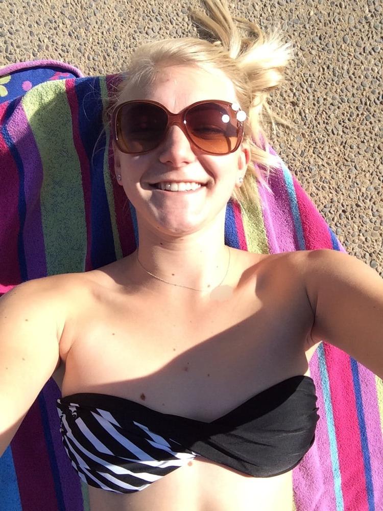 25P Young blonde hot wife